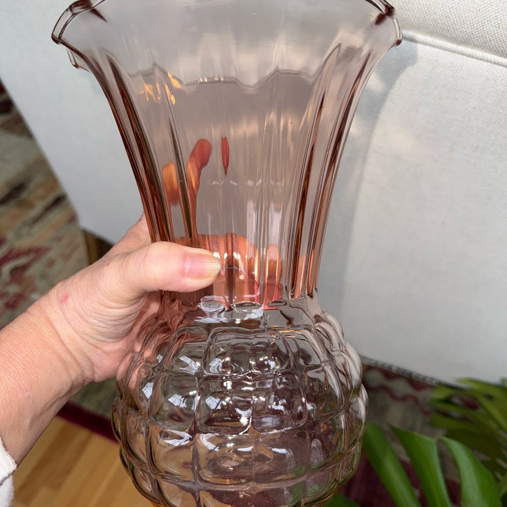 Vintage Anchor Hocking Pink Depression Glass Pineapple
Waffle Vase - Picture 3 of 5